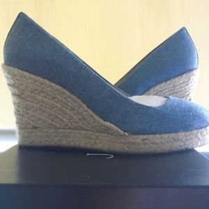 J. Crew Shoes - J Crew espadrilles J. Crew Shoes - J Crew espadrilles